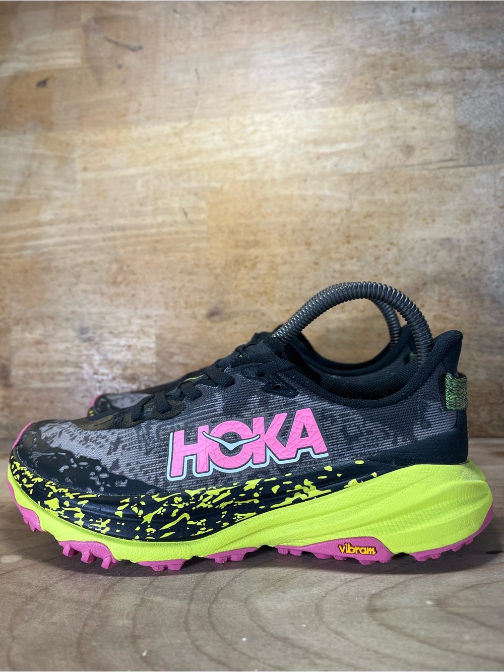 Hoka One One Speedgoat 6 Womens Size 6.5 Trail Running Shoes Sneakers Black Pink - Picture 4 of 12